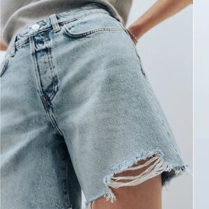 NWT REFORMATION Raye Mid Rise Jean Shorts Rigid Denim Size 33 Inseam 6” Women’s